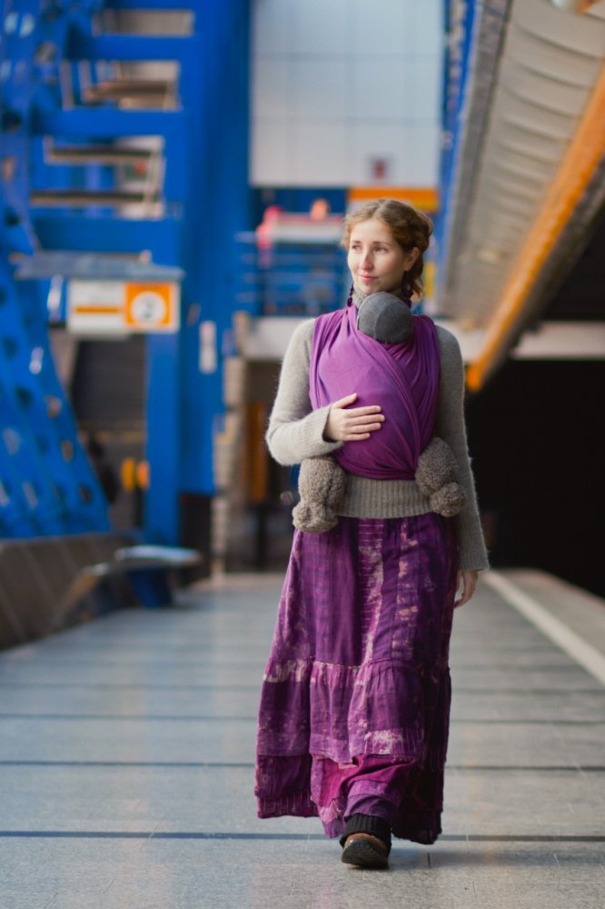 Šátek na nošení dětí Storchenwiege, vzor Leo violett 4,1m